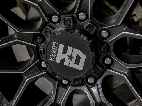 Used 2024 Chevrolet Silverado 2500 High Country w/ High Country Premium Package image 65