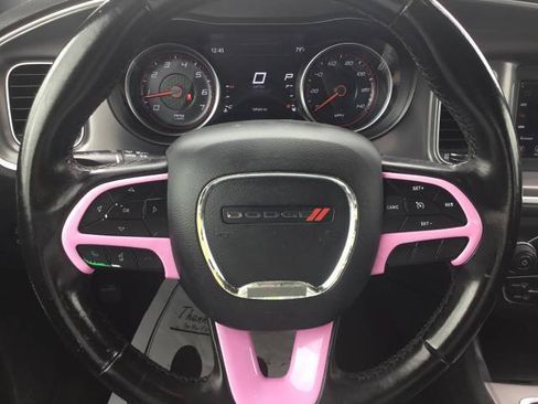 Used 2019 Dodge Charger SXT RWD image 14