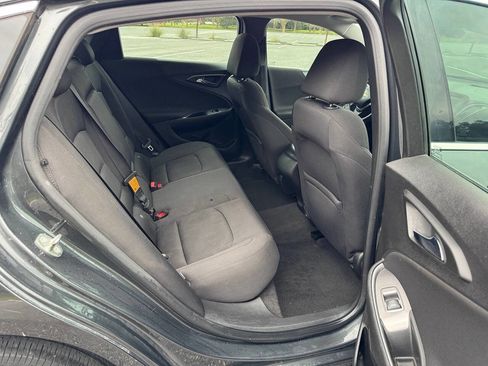 Used 2018 Chevrolet Malibu LS image 14