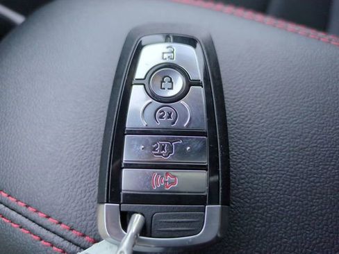 New 2026 Ford Escape ST-Line w/ Cold Weather Package FWD image 32