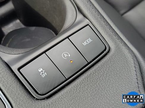 Used 2025 Cadillac XT4 Premium Luxury FWD image 30