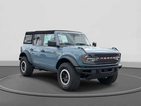 Used 2022 Ford Bronco Badlands w/ Sasquatch Package image 4