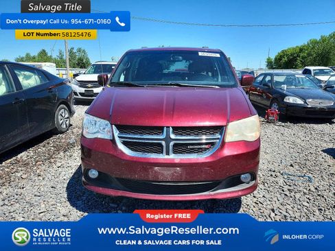 Used 2017 Dodge Grand Caravan SXT w/ Rear Park Assist Package FWD image 7