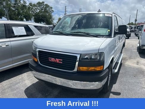 Used 2024 GMC Savana 2500 w/ Driver Convenience Package image 3