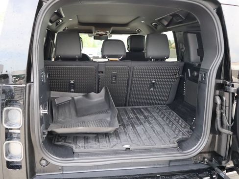 Used 2024 Land Rover Defender 110 X AWD/4WD image 16