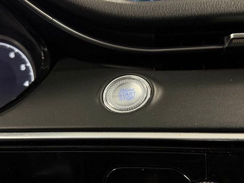 Used 2022 Genesis GV70 2.5T w/ Select Package image 20