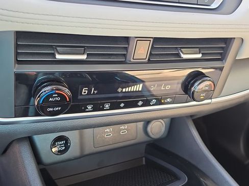 Certified 2025 Nissan Rogue SV AWD/4WD image 25