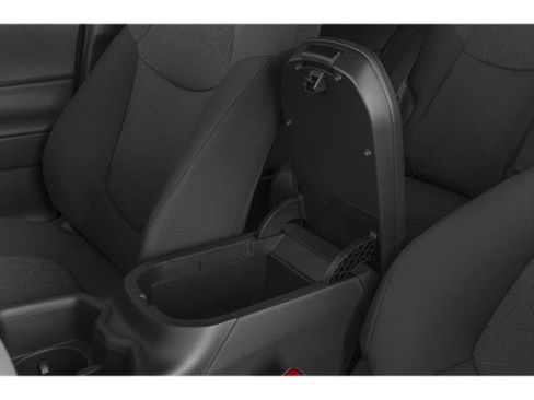 Used 2022 Toyota RAV4 XLE image 14