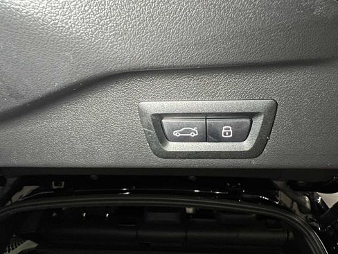 Used 2024 BMW X5 xDrive40i AWD/4WD image 17