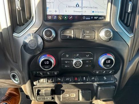 Certified 2021 GMC Sierra 3500 Denali w/ Denali Ultimate Package AWD/4WD image 8