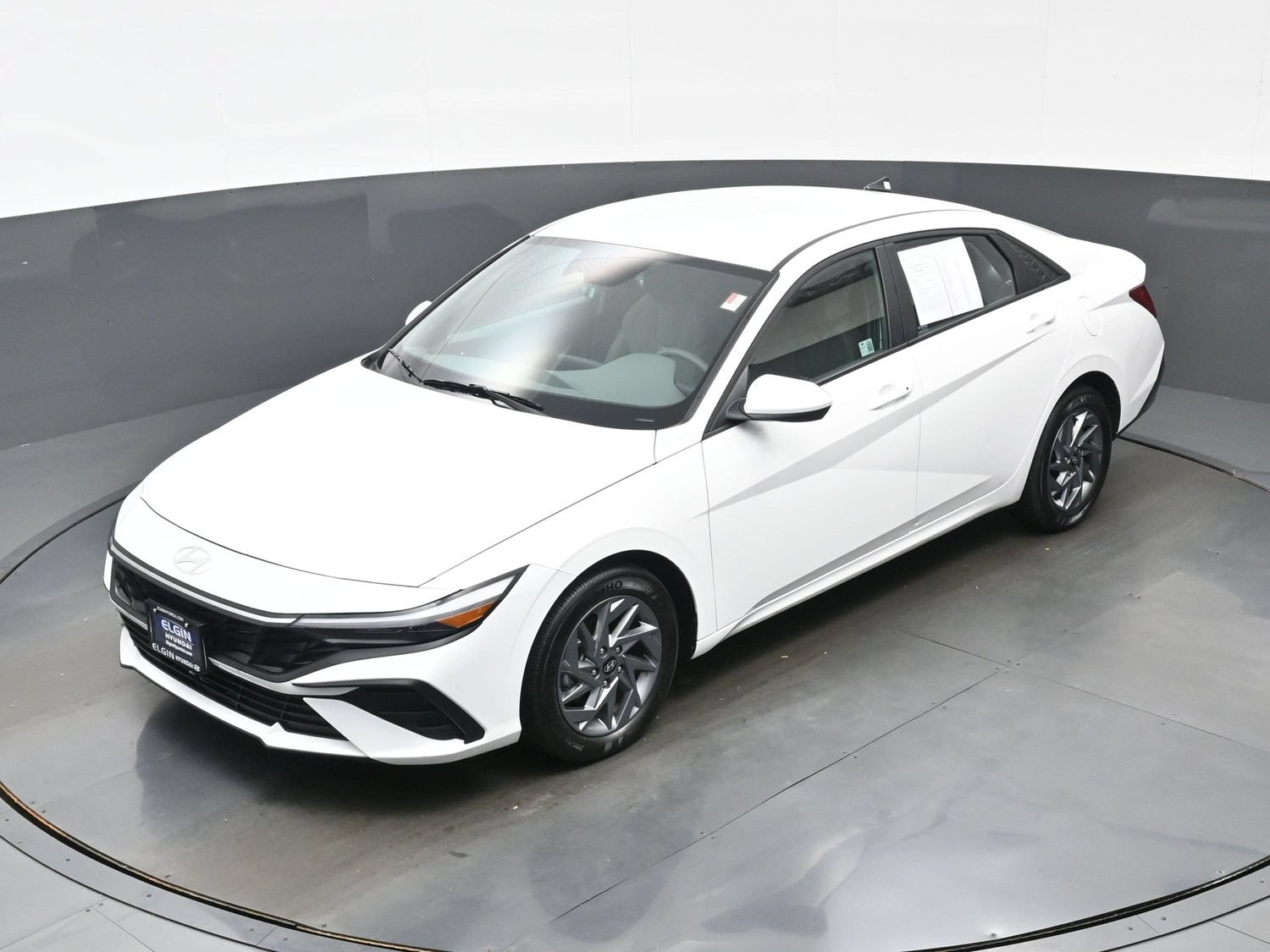 Certified 2024 Hyundai Elantra SEL FWD image 32