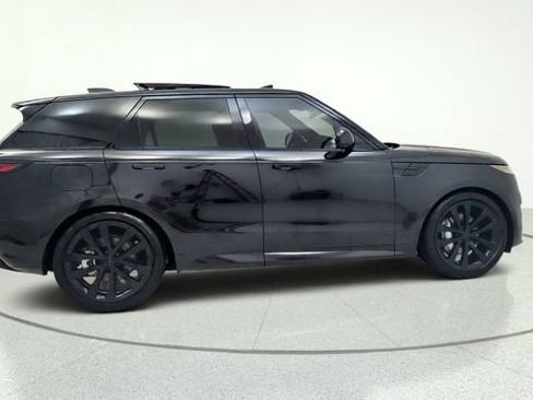 Used 2026 Land Rover Range Rover Sport Dynamic SE AWD/4WD image 14