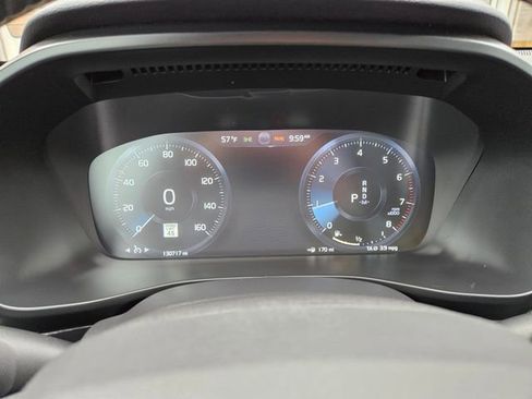 Used 2020 Volvo XC40 T5 R-Design w/ Protection Package AWD/4WD image 22