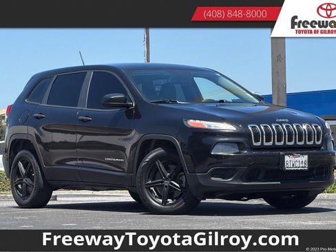 Used 2015 Jeep Cherokee Sport FWD image 1