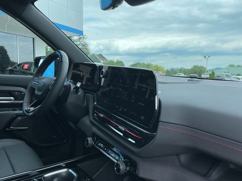 New 2024 Chevrolet Silverado EV RST image 55