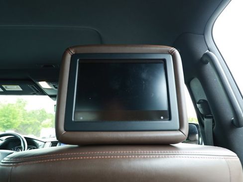 Used 2018 Nissan Armada Platinum w/ Captain Seat Package RWD image 35