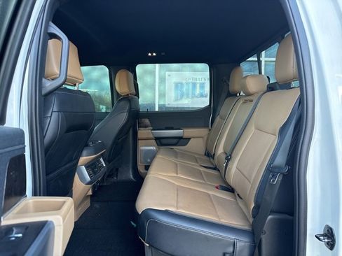 Used 2024 Ford F450 Lariat w/ FX4 Off-Road Package image 10