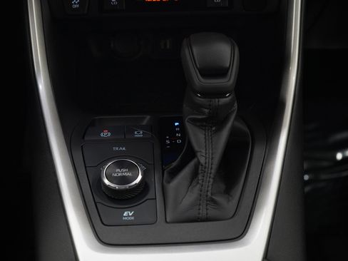 Used 2024 Toyota RAV4 AWD Hybrid w/ Weather Package image 19