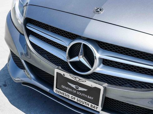 Used 2018 Mercedes-Benz C 300 4MATIC Sedan image 11