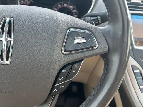 Used 2018 Lincoln MKX Reserve w/ Lincoln MKX Climate Package AWD/4WD image 16