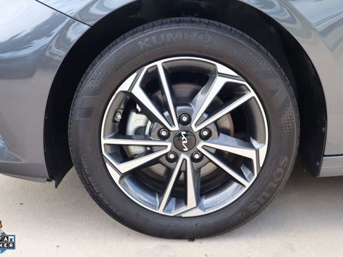 Used 2023 Kia Forte LXS FWD image 10