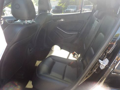 Used 2017 Mercedes-Benz GLA 250 image 21