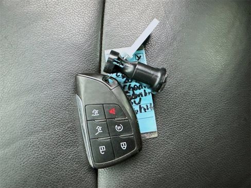 Used 2021 Chevrolet Suburban LT image 35