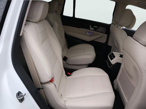 New 2026 Mercedes-Benz GLS 450 4MATIC image 19