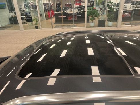 Used 2025 Audi Q5 Prestige image 9