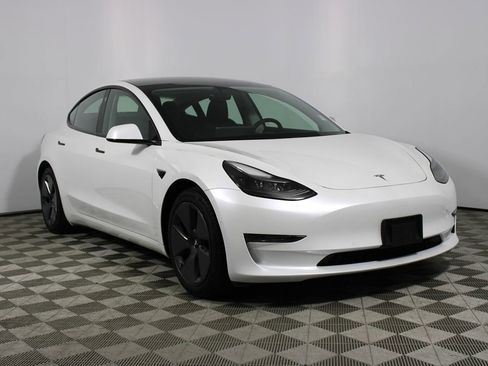 Used 2021 Tesla Model 3 Standard Range Plus image 24