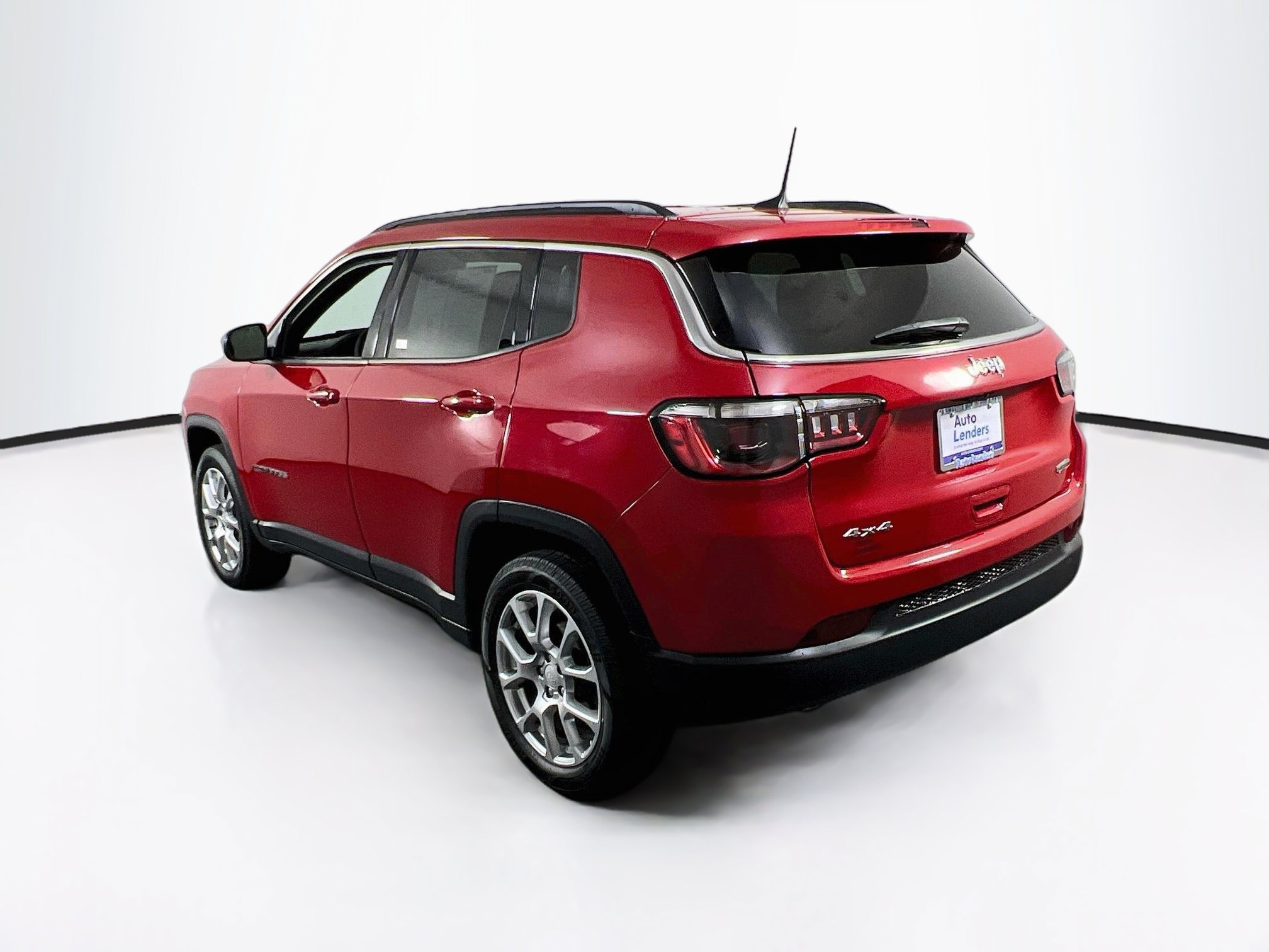 Used 2023 Jeep Compass Latitude AWD/4WD image 7