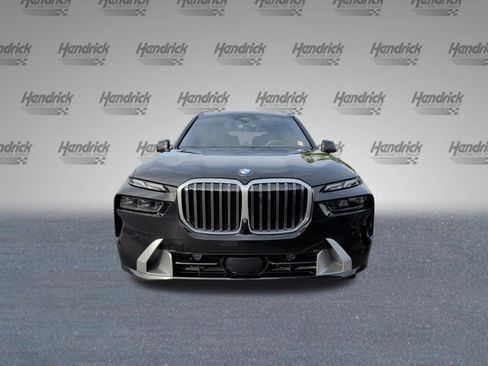 Used 2024 BMW X7 xDrive40i w/ Premium Package AWD/4WD image 5