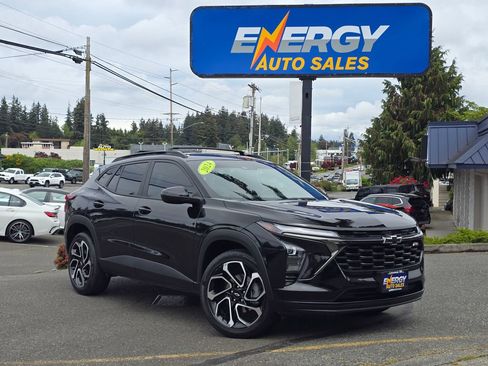 Used 2024 Chevrolet Trax RS w/ Sunroof Package FWD image 1
