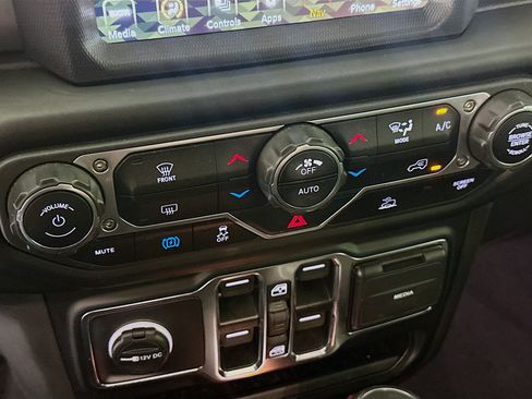 Used 2023 Jeep Wrangler Unlimited w/ 8.4" Radio Group AWD/4WD image 23