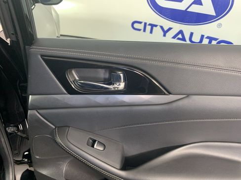 Used 2023 Nissan Maxima SL image 38