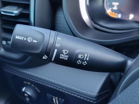 Used 2023 RAM 1500 Limited image 29