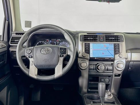 Used 2022 Toyota 4Runner SR5 Premium w/ Moonroof Package AWD/4WD image 12