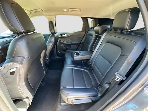 Used 2021 Ford Escape Titanium image 25