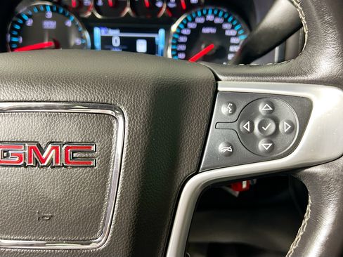 Used 2018 GMC Sierra 1500 SLT AWD/4WD image 19