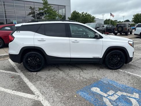 Used 2020 GMC Terrain SLE w/ Elevation Edition FWD image 27