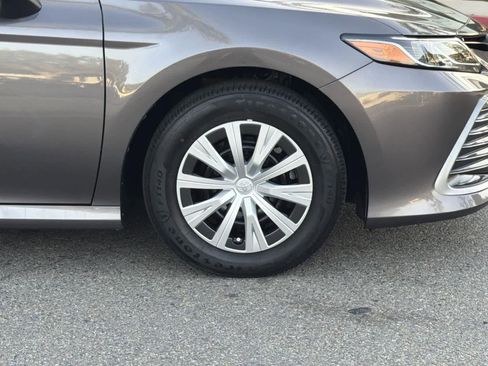 Used 2022 Toyota Camry LE image 36