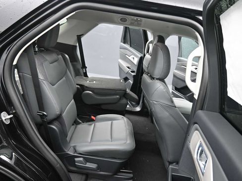 New 2026 Ford Explorer Active w/ Active Comfort Package AWD/4WD image 17