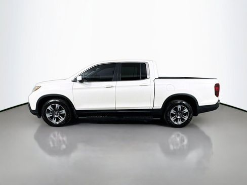 Used 2017 Honda Ridgeline RTL-T image 2