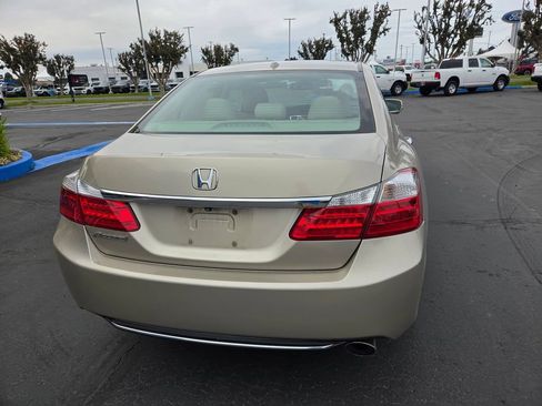 Used 2015 Honda Accord EX-L image 4