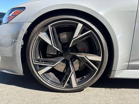 Used 2022 Audi RS 6 AWD/4WD image 6