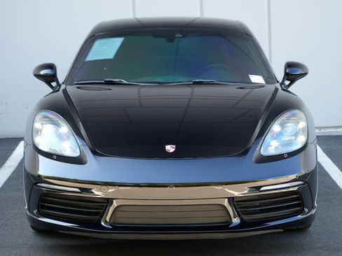 Used 2018 Porsche 718 Cayman RWD image 36