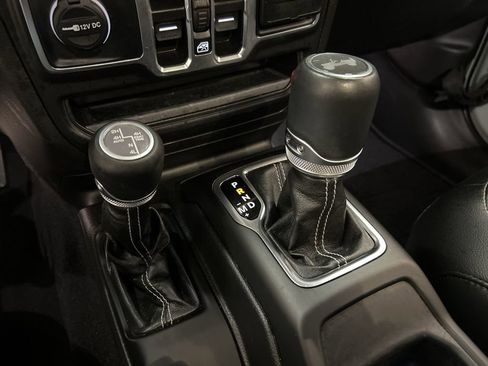 Used 2023 Jeep Wrangler Unlimited Sahara w/ Cold Weather Group image 23