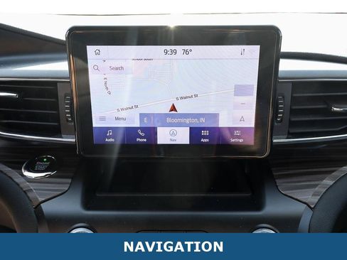 Used 2020 Ford Explorer Limited AWD/4WD image 7