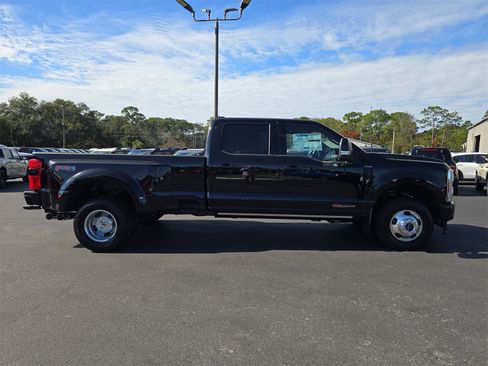 New 2026 Ford F350 Platinum image 3