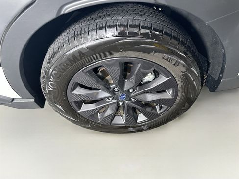 Used 2025 Subaru Outback Onyx Edition AWD/4WD image 11